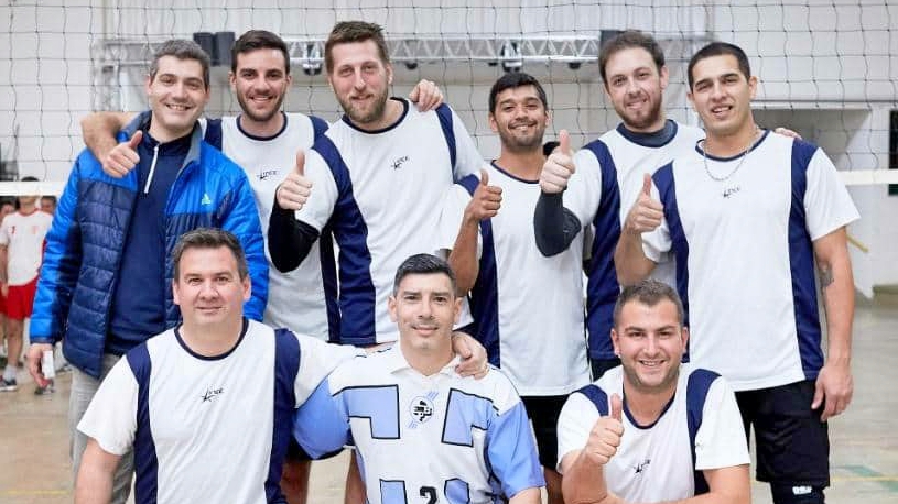 Voley: el equipo masculino velezano se consagró bicampeón de la Superliga Regional