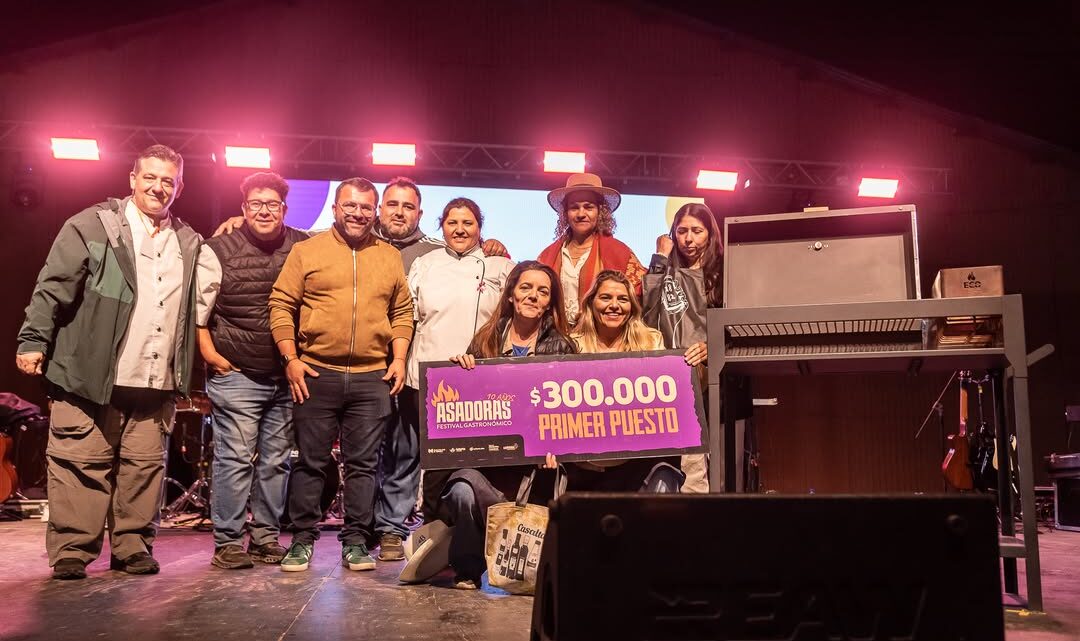 El fuego del triunfo se enciende en Arroyito: Yanina y Mariela Bertossi, campeonas en el Festival “Asadoras” de Marull