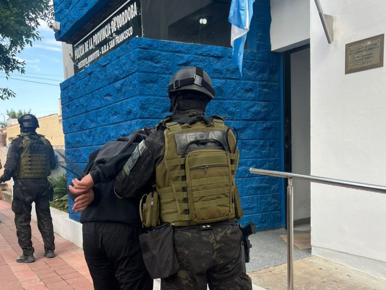 Operativo interprovincial: FPA secuestró estupefacientes en Arroyito y Frontera y detuvo a tres personas